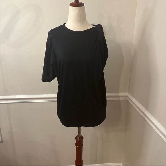 NWT Banana Republic supima twist top in black - Size XS - Picture 2 of 5
